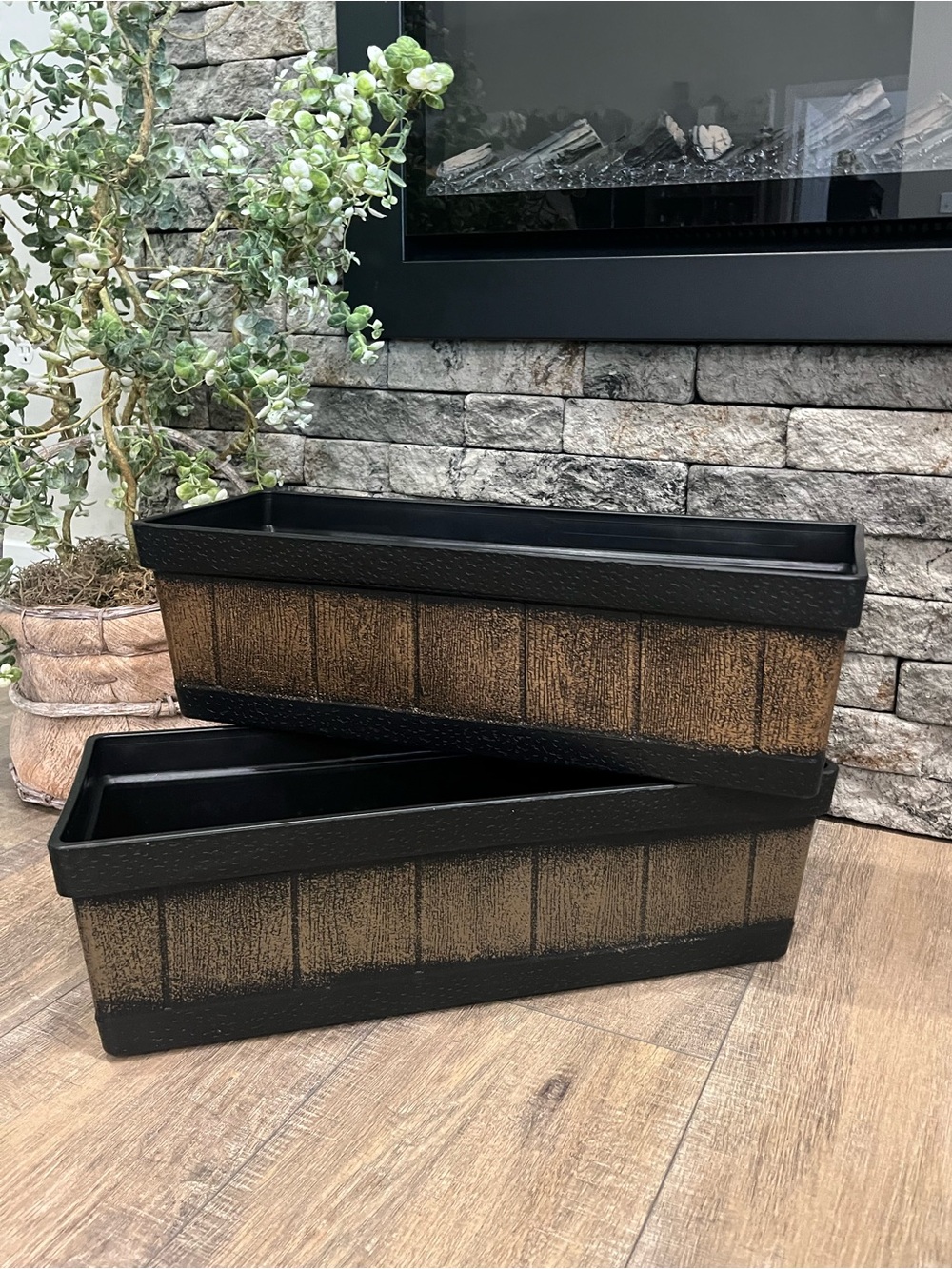 Black and Brown Decorative Planter Wood Barrel Style Planter Set ~New~  -